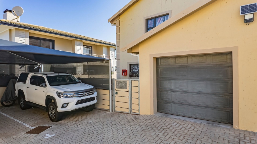 3 Bedroom Property for Sale in Mossel Bay Ext 15 Western Cape